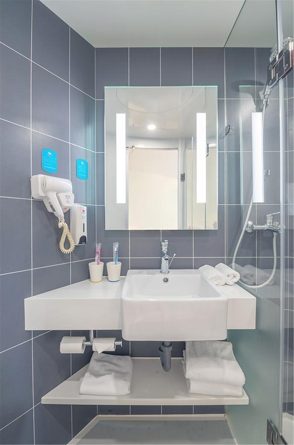 Hanting Hotel Shanghai Pudong Airport Zhuqiao Buitenkant foto
