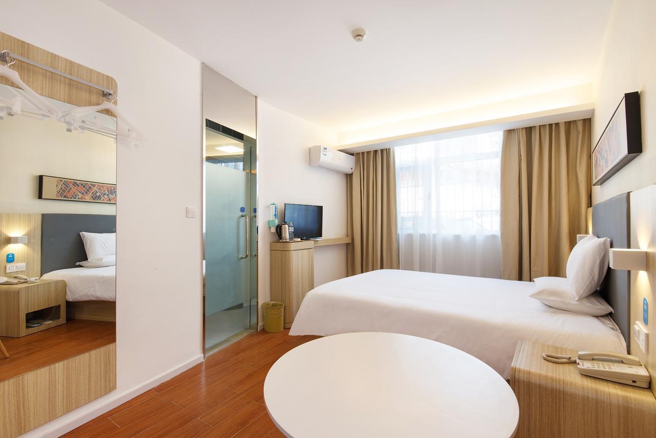 Hanting Hotel Shanghai Pudong Airport Zhuqiao Buitenkant foto